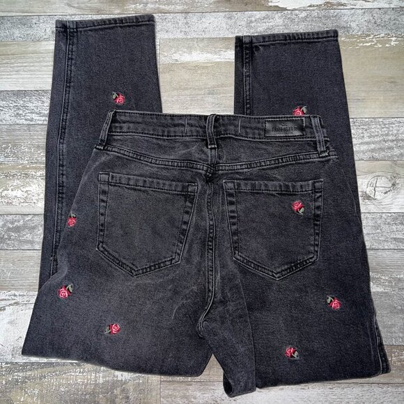 Hollister Curvy High-Rise Mom Jean Embroidered Roses Black Jean Size 1R - Picture 4 of 6